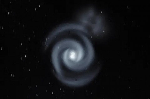 Cahaya Spiral Misterius Terlihat di Langit Selandia Baru