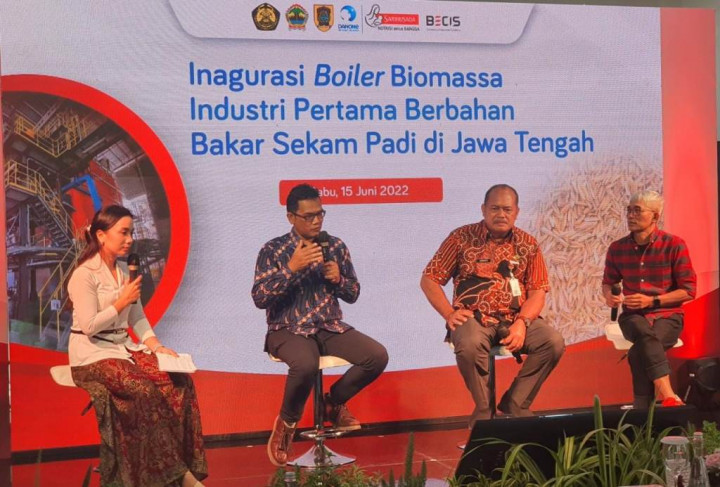 Mengurangi Jejak Karbon lewat Boiler Biomassa Berbahan Bakar Sekam Padi