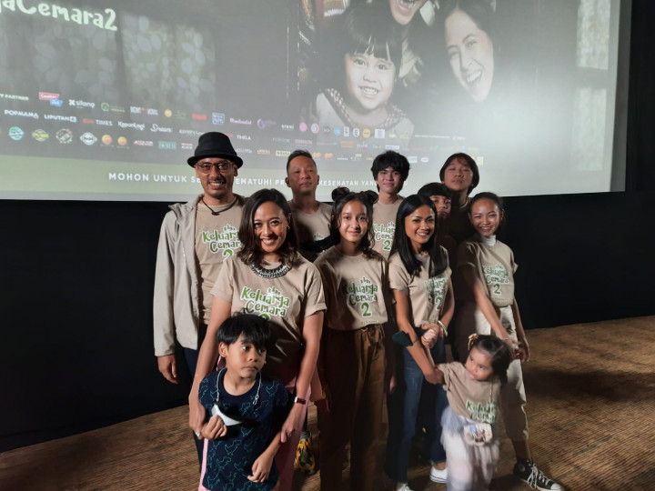 Nirina Geli Sendiri Jalani Adegan Suami Istri dengan Ringgo Agus Rahman