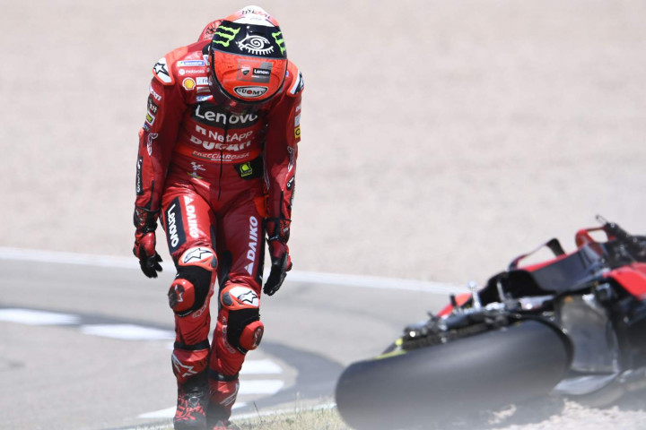 Kesal dan Marah, Penyebab Bagnaia Terjatuh di Sachsenring Masih Misteri