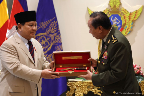 Momen Hangat Prabowo dan Menhan Kamboja saat Diskusi Empat Mata