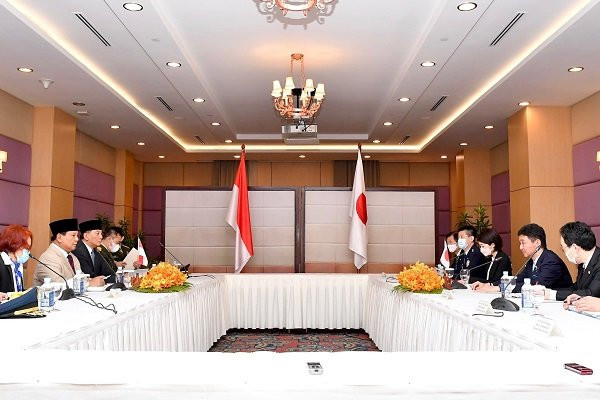 Indonesian, Japanese Defense Ministers Committed to Strengthening Cooperation