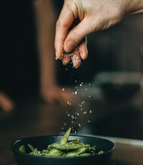 6 Makanan Pemicu Darah Tinggi yang Harus Dihindari