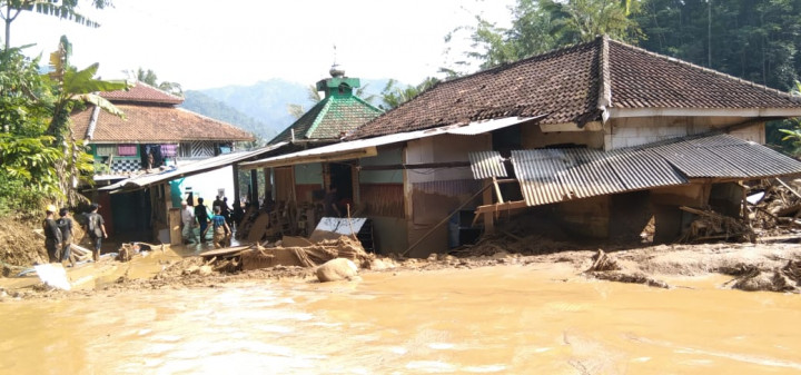 Ribuan Warga Leuwiliang Bogor Terdampak Banjir Bandang