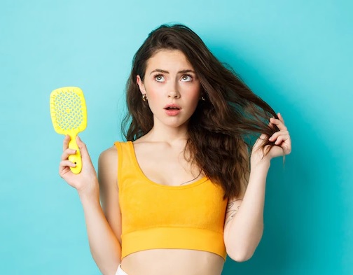 Rambut putih pada usia dini juga bisa menunjukkan tubuhmu kekurangan vitamin B12. (Foto: Ilustrasi. Dok. Freepik.com)