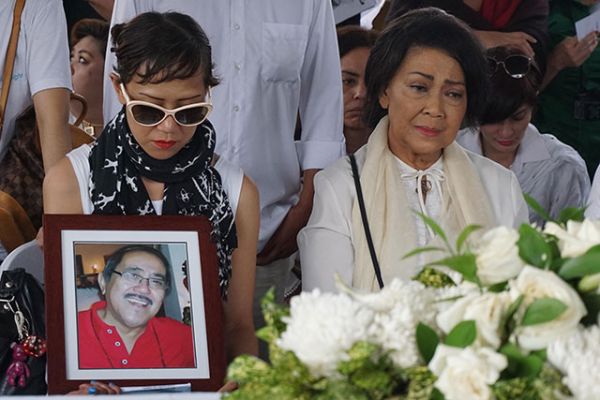 Rima Melati Akan Dimakamkan Hari Minggu di Tanah Kusir