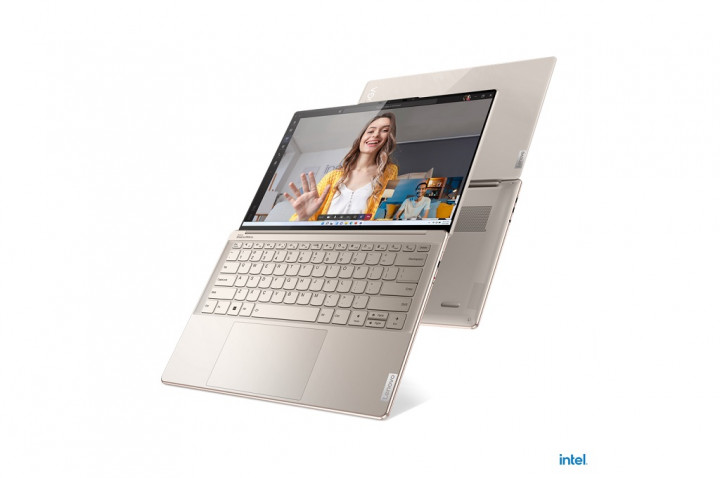 Lenovo Hadirkan Laptop Yoga Terbaru di Indonesia