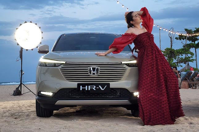 Begini Trik Memfoto Mobil Di Kondisi Low Light dengan Camera