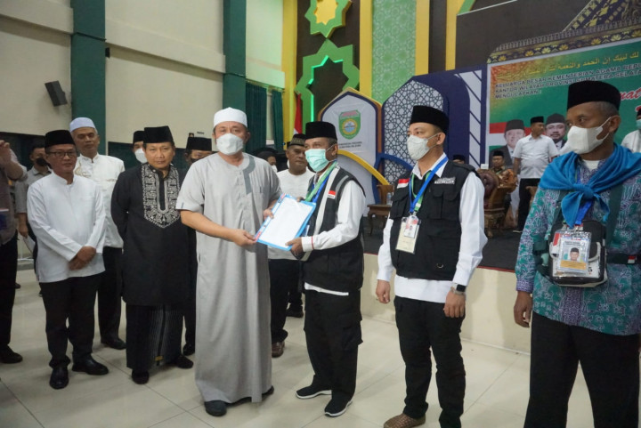 Gubernur Sumsel Lepas Keberangkatan 445 Jemaah Calon Haji Kloter Pertama