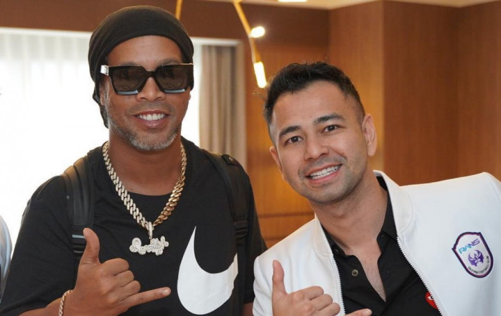 Resmi Diperkenalkan RANS Nusantara FC, Ronaldinho Ungkap Kesannya Terhadap Indonesia
