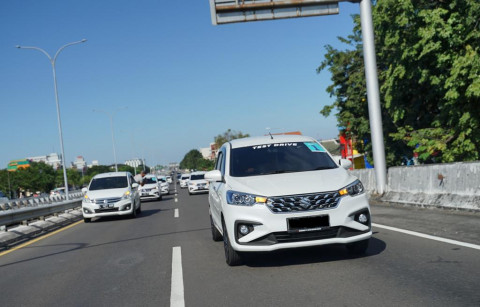 Mengeksplorasi Teknologi Serta Fitur Ertiga Hybrid Rute Surabaya-Malang