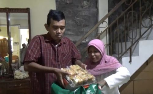 Penjual Sosis Keliling Wujudkan Impian Menuju Tanah Suci