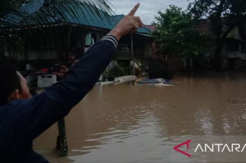 Ratusan Rumah di Muara Enim Terendam Banjir Setinggi 2 Meter