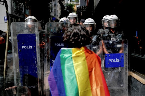 Polisi Bubarkan Pawai Homoseksual di Istanbul, Sekitar 200 Orang Ditangkap
