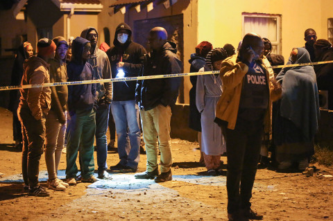 Polisi Selidiki Penyebab Kematian 21 Remaja di Bar Afsel