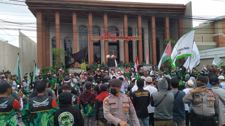 Holywings di Sleman Didemo, Didesak Tutup Permanen