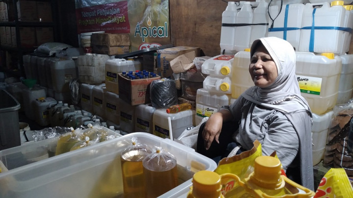 Pedagang di Pasar Beringharjo Keberatan Syarat Beli Migor Pakai PeduliLindungi