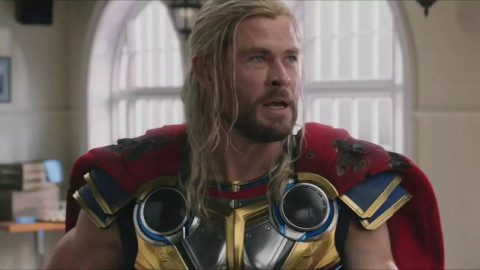 Tampil Tanpa Busana di Thor 4, Chris Hemsworth: Mimpi Jadi Kenyataan