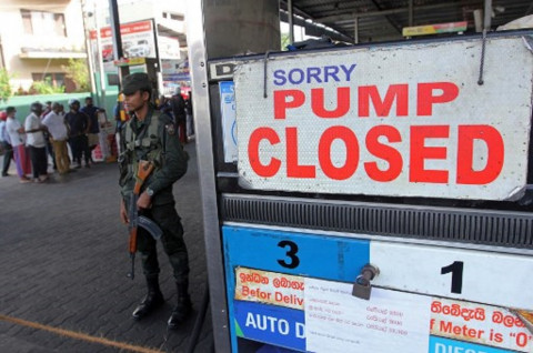 Krisis Sri Lanka Memburuk, Pasokan BBM Dihentikan untuk Mobil Pribadi