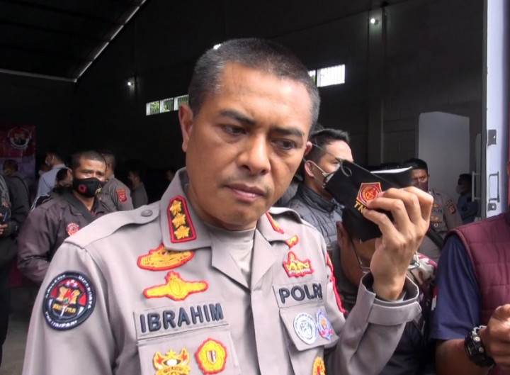 Sopir Bus Penyebab Kecelakaan Beruntun di Tol Cipularang Diburu