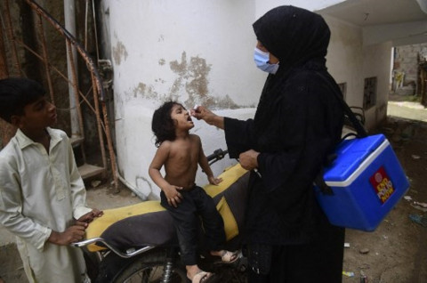 3 Orang Tewas dalam Serangan terhadap Tim Vaksinasi Polio di Pakistan