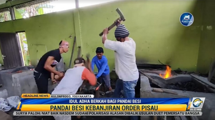 Pandai Besi Kulon Progo Kebanjiran Pesanan Golok dan Pisau Daging