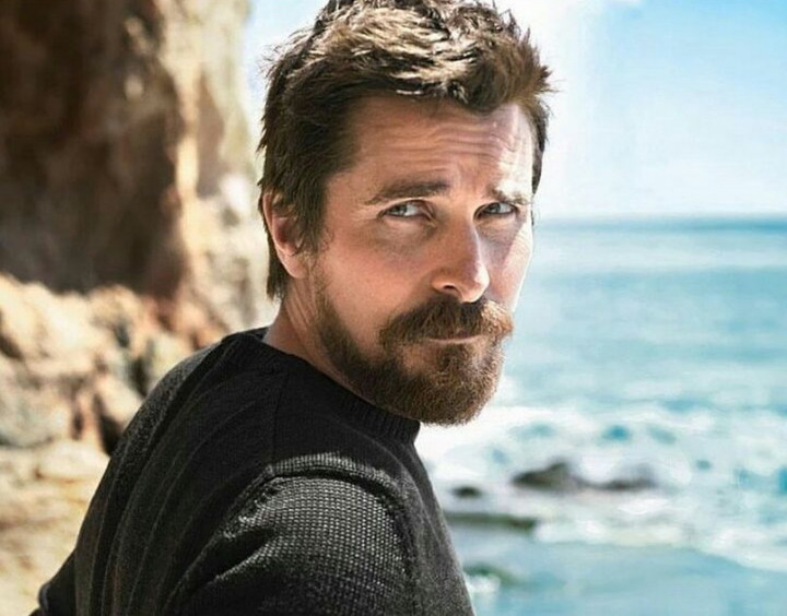 Christian Bale Masih Ingin Perankan Batman