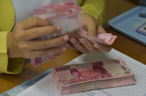 Kekhawatiran Inflasi Masih Jadi Penyebab, Rupiah Dibuka Turun ke Level Rp14.846/USD