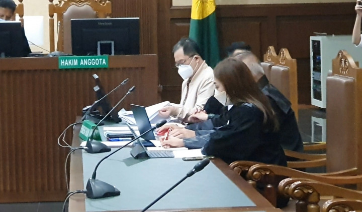 Teddy Tjokrosapoetro Ungkap Kerja Sama dengan Kakak Kandungnya