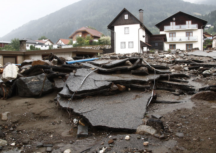 Foto: Longsor Landa Austria, Satu Orang Meninggal Dunia