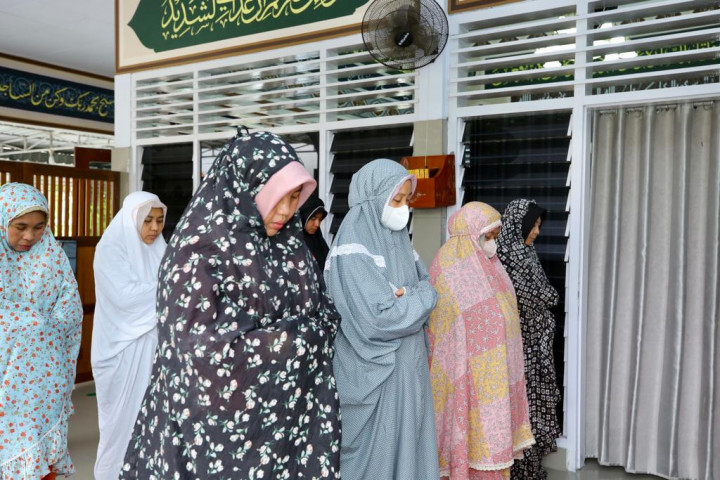 ASN Banyuwangi Salat Gaib untuk Tjahjo Kumolo