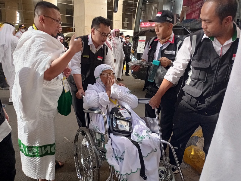 Jemaah haji Indonesia kloter terakhir tiba di Hotel Al Kiswah, Kawasan Jarwal, Makkah, Minggu, 3 Juli 2022. Medcom.id/Sobih AW Adnan