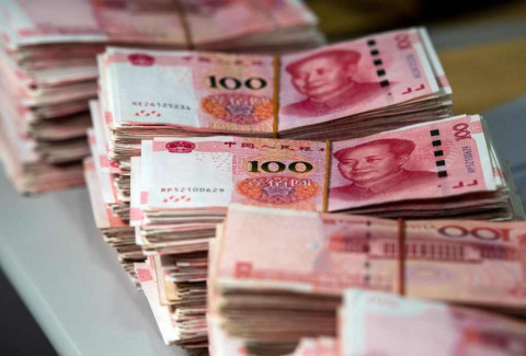 Tiongkok Naikkan Fasilitas Pertukaran Mata Uang dengan Hong Kong