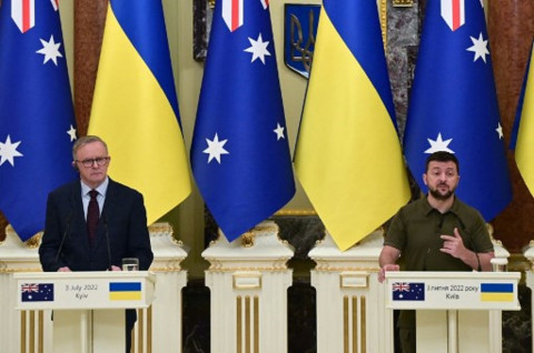 Kunjungi Ukraina, PM Australia Janjikan Lebih Banyak Bantuan Militer