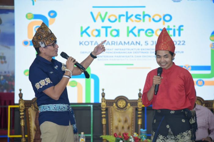 Melestarikan Budaya, Pemuda Ini Bikin Menparekraf Terkesan