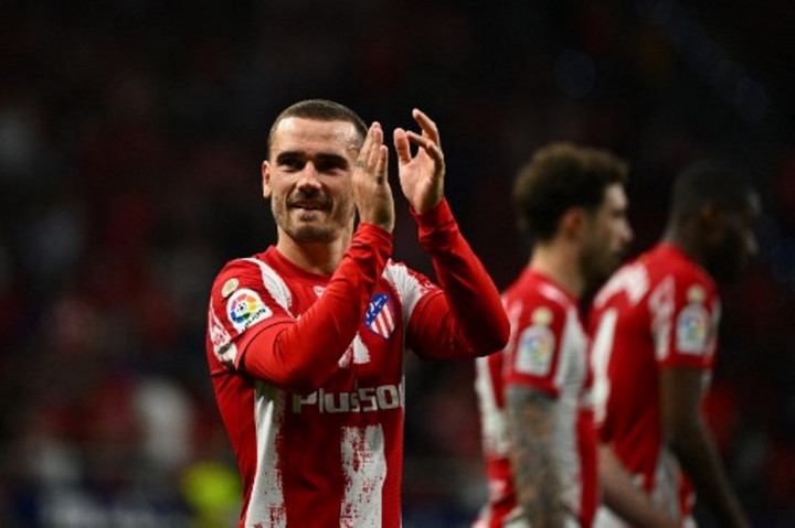 5 Transfer Pemain Fantastis yang Terburuk dalam Sejarah Sepak Bola