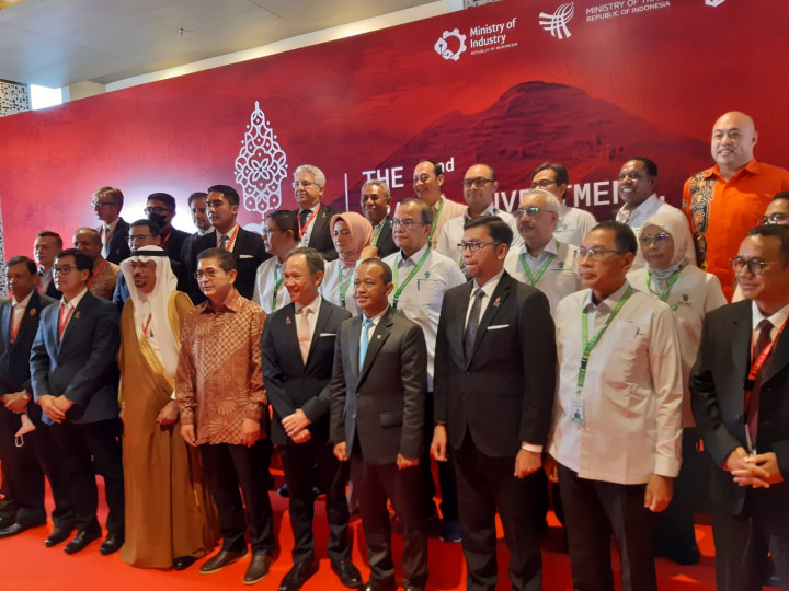 Bahlil Bakal Larang Ekspor Timah Tahun Depan