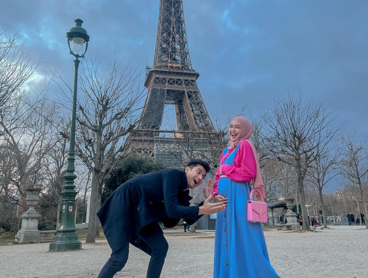 Viral Foto Suaminya Dugem dengan Perempuan Lain, Ini Kata Ria Ricis