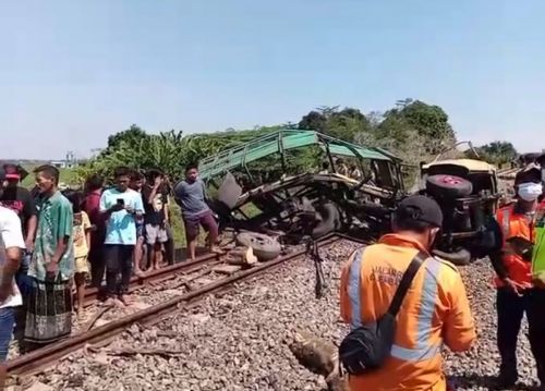 Polisi Gunakan Teknologi 3D Olah TKP Kecelakaan Bus Primajasa vs Truk.