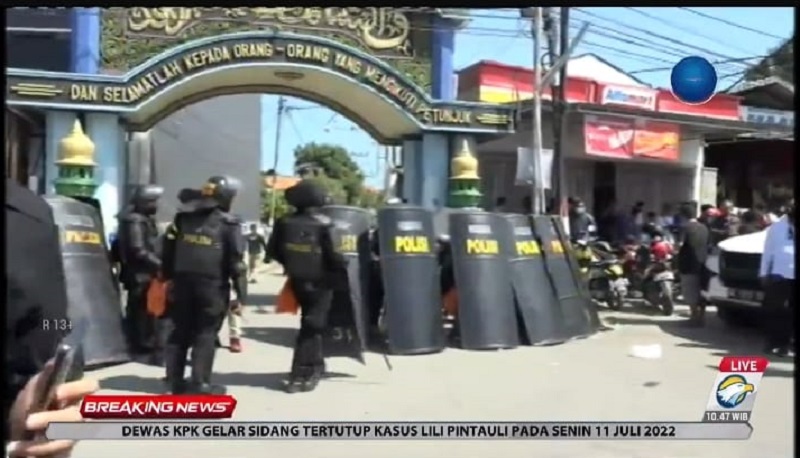 Suasana di depan Ponpes Shiddiqiyyah, Jombang, Jawa Timur. (Medcom.id)