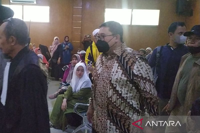 Politikus Fadli Zon hadir sebagai saksi sidang kasus hoaks Bahar Smith di Pengadilan Negeri Bandung, Kota Bandung, Jawa Barat, Kamis (7/6/2022). (ANTARA/Bagus Ahmad Rizaldi)