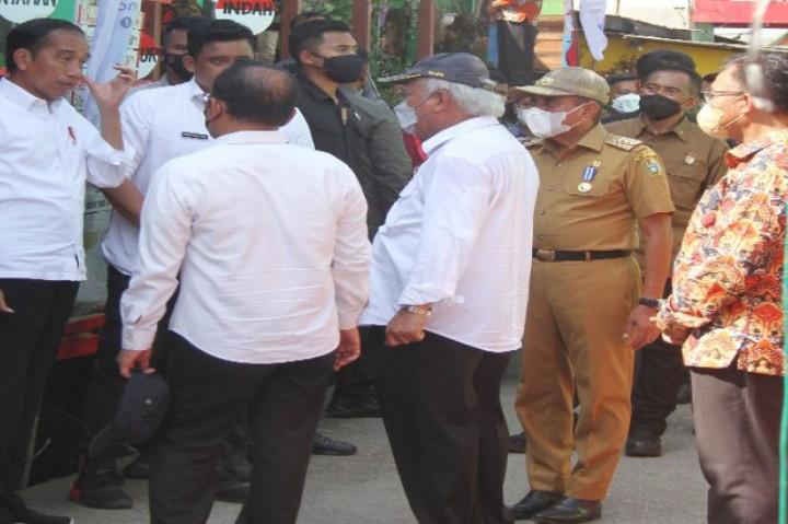 Pemerintah Bangun Tanggul Atasi Banjir Rob di Belawan