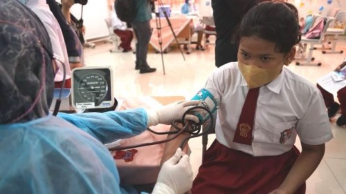 Siswa Sekolah Dasar melakukan Vaksinasi Covid-19 (Foto: Ilustrasi MI)