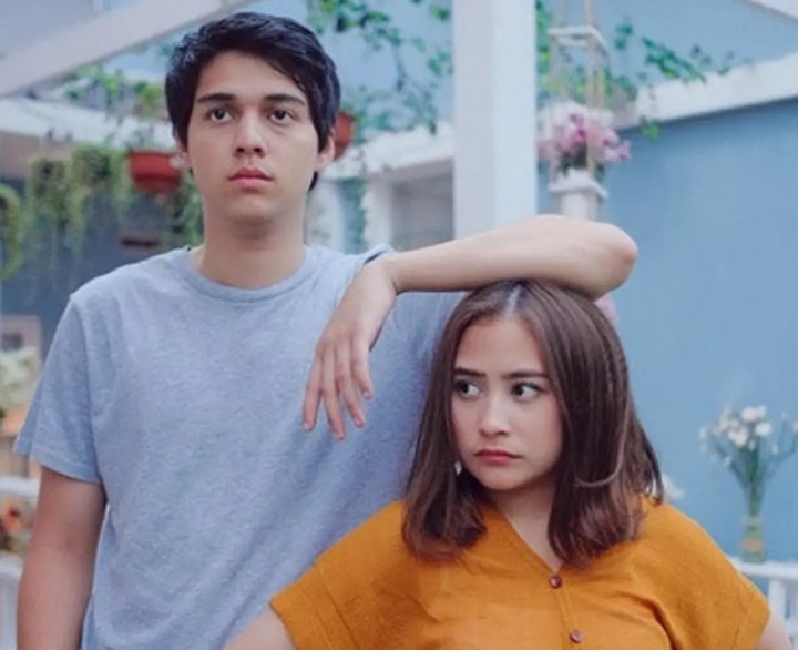 Mantan Pacar Main Film Bareng Julia Robert, Prilly Latuconsina Bangga