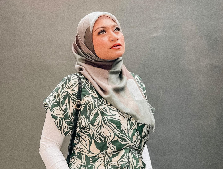 Banyak Artis Lepas Jilbab Usai Bercerai, Nathalie Holscher Diwanti-wanti Netizen