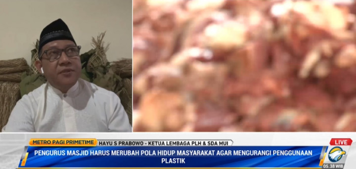 MUI Imbau Penggunaan Plastik Saat Pembagian Kurban Disetop