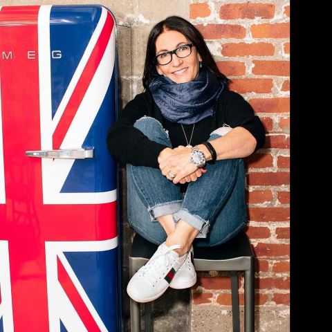 Tata Rias Paling Penting untuk Wanita Usia 45 Tahun Lebih Ala Bobbi Brown Tata Rias Paling Penting untuk Wanita Usia 45 Tahun Lebih Ala Bobbi Brown