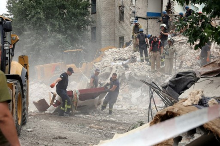 15 Orang Tewas dalam Serangan Rusia di Apartemen Donetsk Ukraina