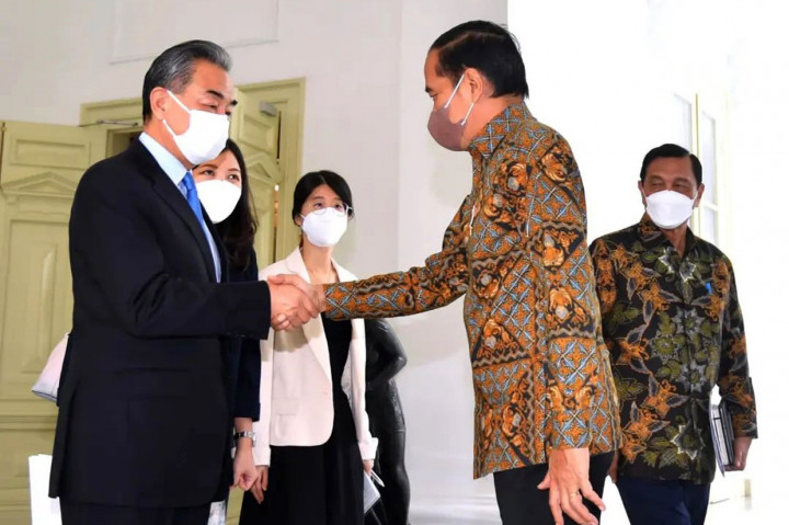 Temui Jokowi di Istana, Menlu RRT Apresiasi Kunjungan ke Rusia-Ukraina