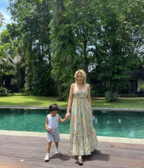 Nikita Mirzani pernah menghabiskan waktu bersama keluarga di Villa Tirtadari, Bali. (Foto: Dok. Istimewa)
